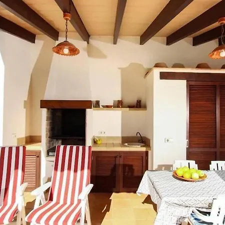 Cosy For 4 People By Renthousing וילה
